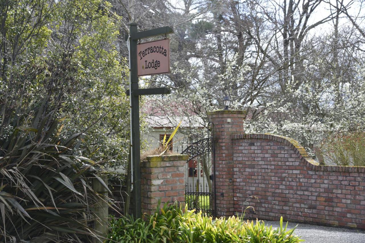 Terracotta Lodge & Cottages Carterton Exterior photo